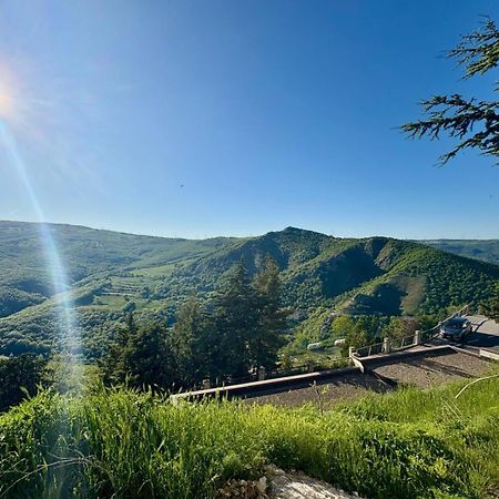 Basilicata Al Volo Hostel Brindisi di Montagna Kültér fotó
