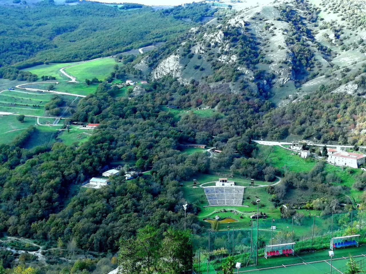 Basilicata Al Volo Hostel Brindisi di Montagna Kültér fotó